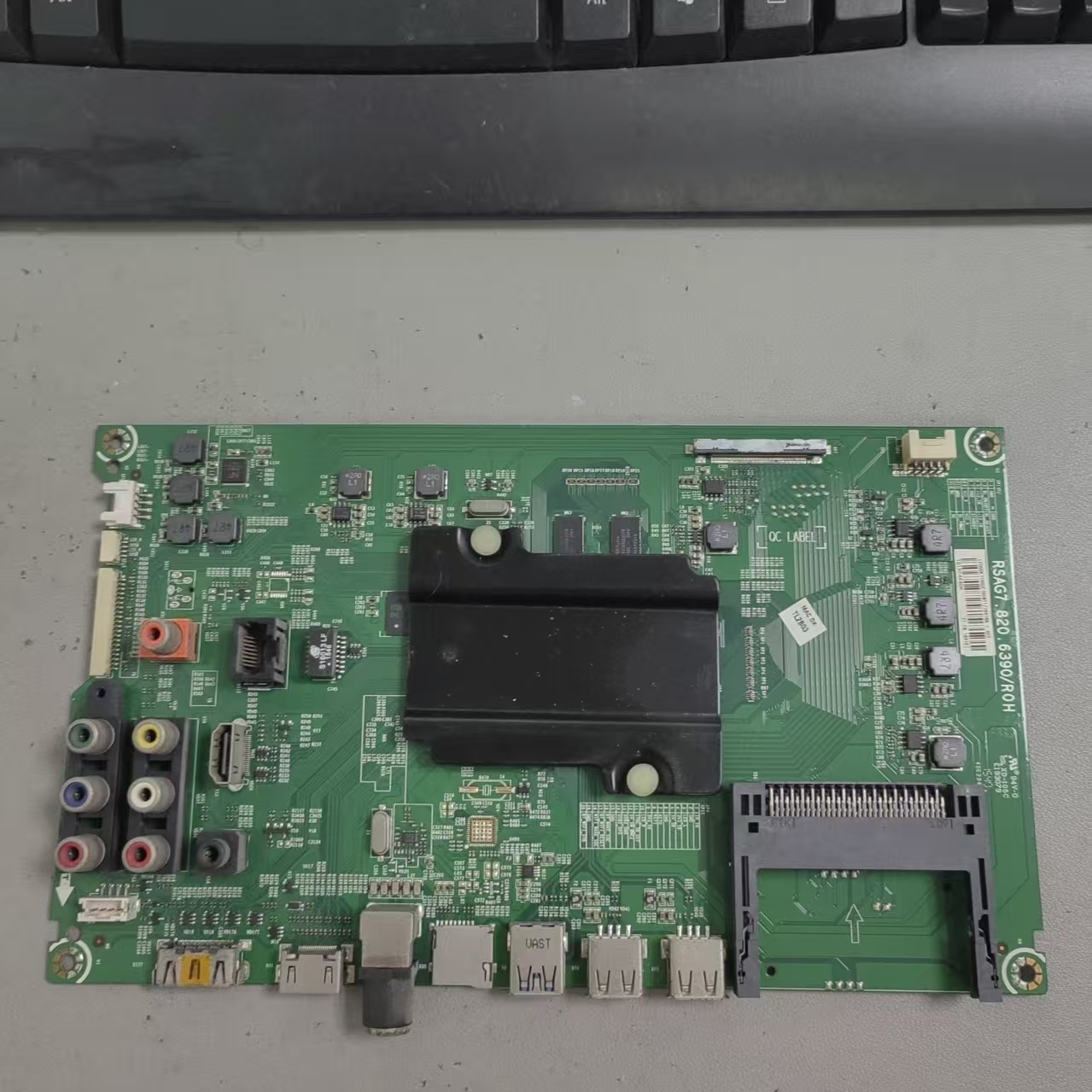 海信LED55K7100UC(BOM1)主板RSAG7.820.6390屏HE550HUC-B52