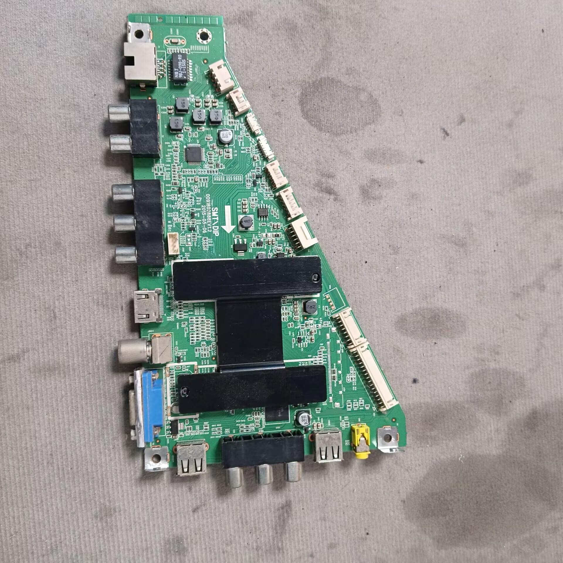 海尔 48K5主板0091802888E V1.1 屏LSC480HN05-B01