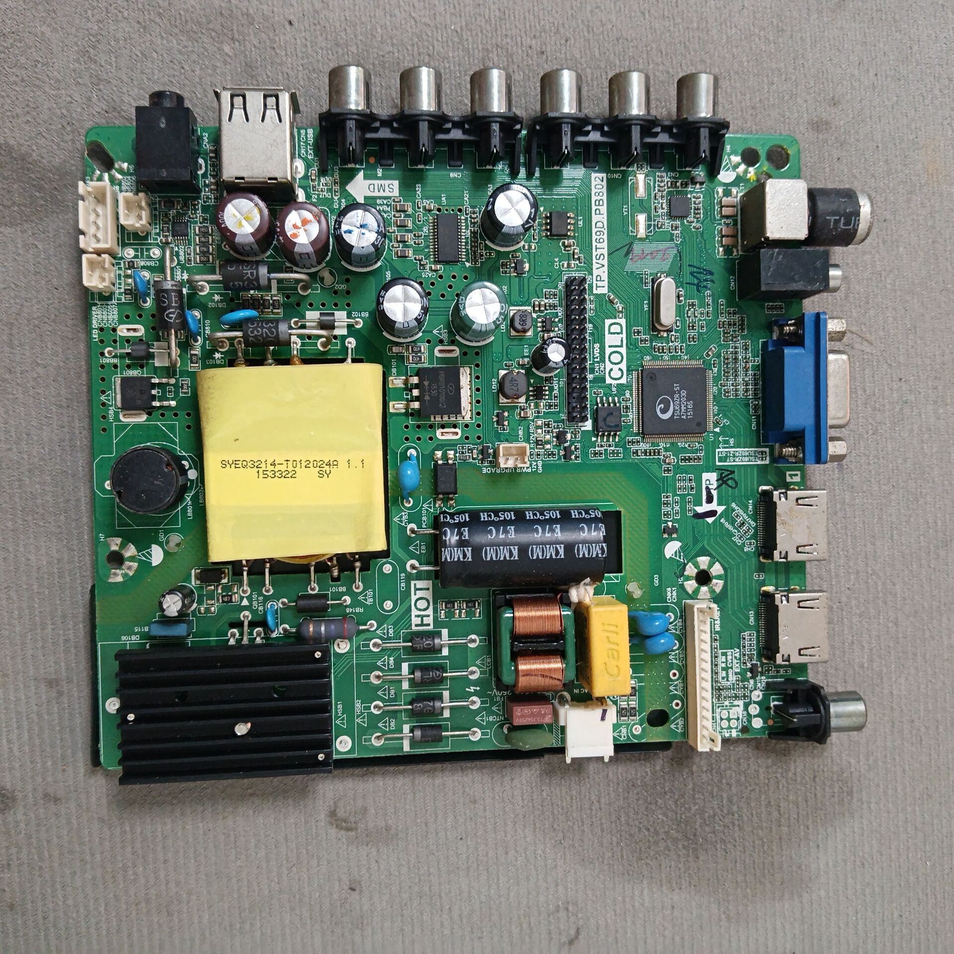 组装机通用42寸三合一主板TP.VST69D.PB802 屏V420HJ2-P01