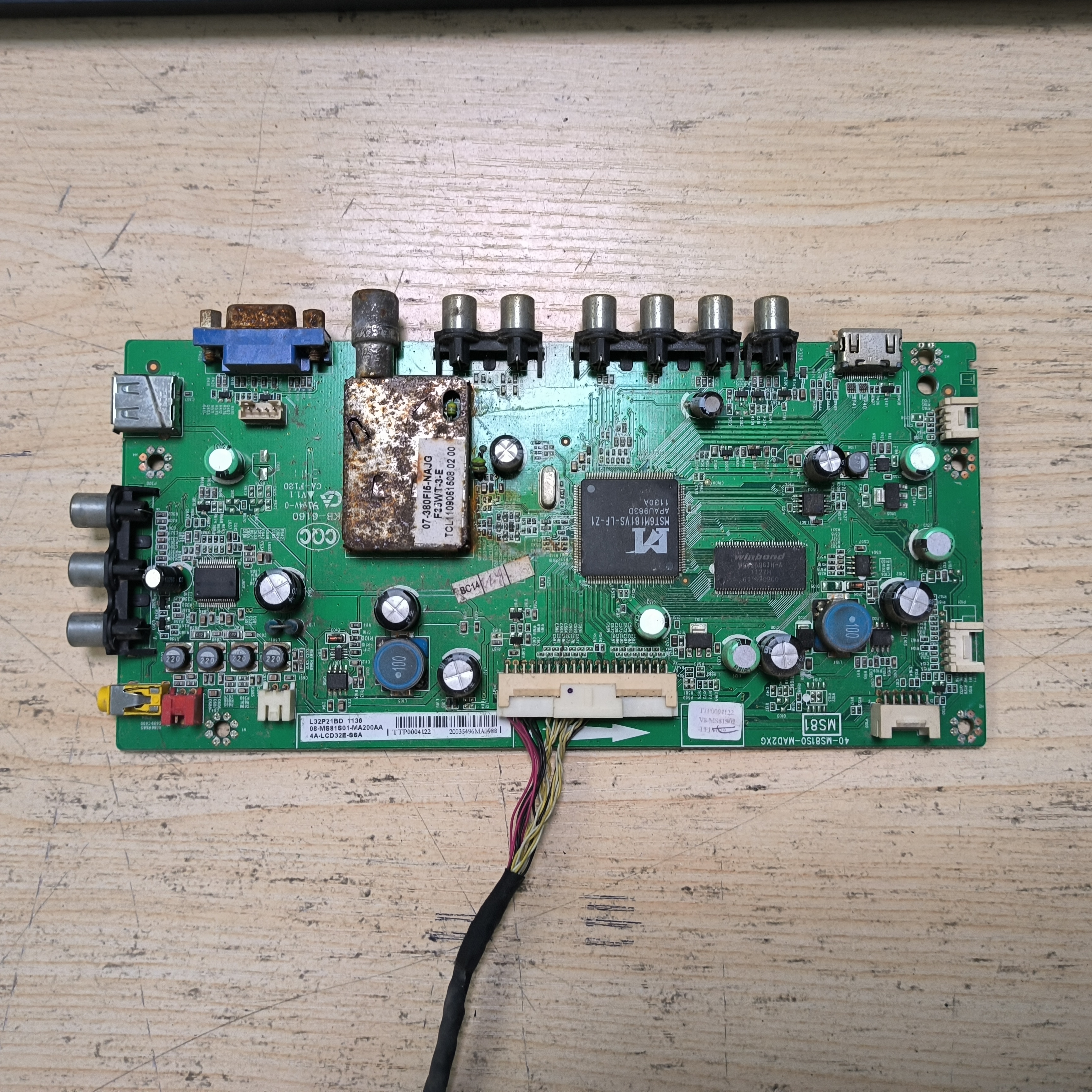 TCL L32P21BD主板40-MS81S0-MAD2XG屏LTA320AN01