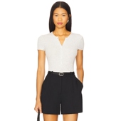 REVOLVE新款 ALL 春季 CHLOE 新品 WAYS 淡灰色辣妹风 THE 上装