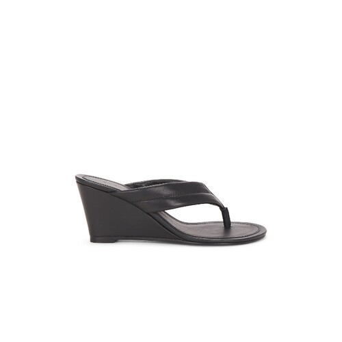 St. Agni STITCH DETAIL THONG WEDGE 凉鞋 26春夏新品 revolve小