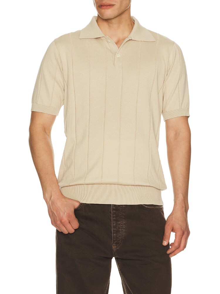 Far Afield米白色Polo衫翻领纽扣通勤风早秋新品修身REVOLVE