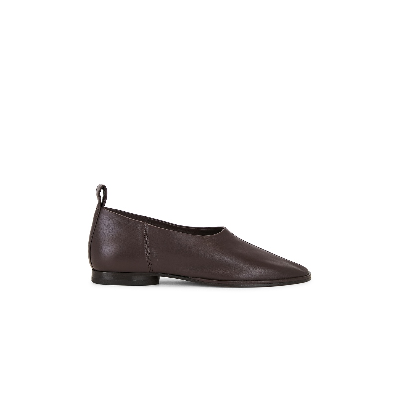 Mansur Gavriel GLOVE SLIP ON 平底鞋巧克力色女款丹宁风REVOLVE