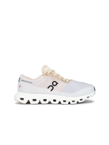 On CLOUD 6 PUSH 运动鞋 revolve小众新款