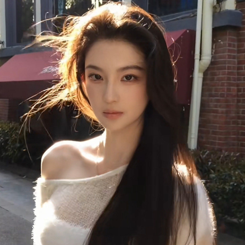 戴安宁同款NBD毛绒针织连衣裙白色修身露肩长裙REVOLVE