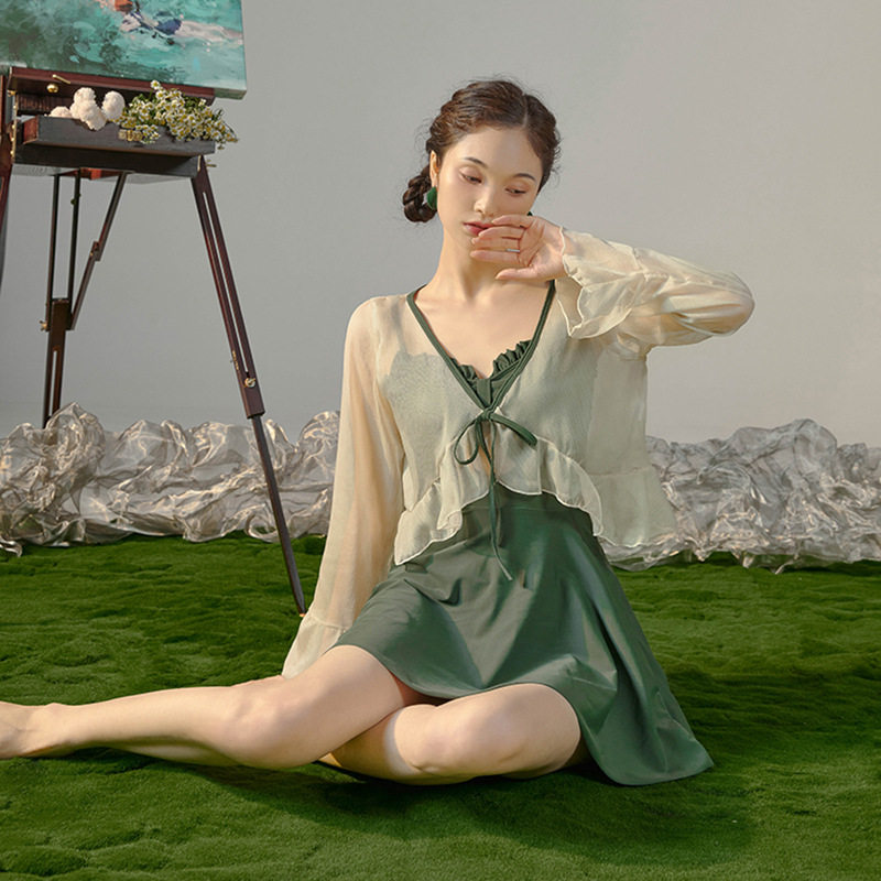 【热销爆款】2026新款游泳衣女保守遮肚显瘦泡温泉超仙ins套长袖