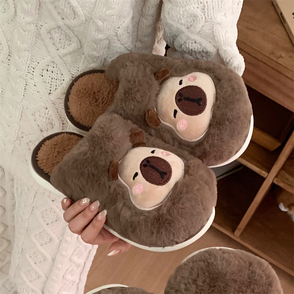 可爱卡皮巴拉水豚室内保