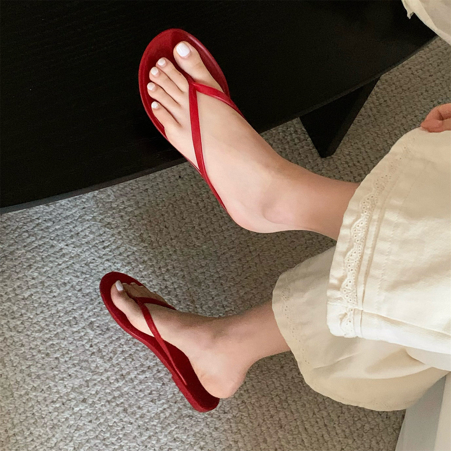 简约平底学生夏季红色人字拖女士夹脚海边舒适防滑时尚水晶沙滩鞋,户外/登山/野营/旅行用品,沙滩鞋/凉鞋/拖鞋,淘宝优惠券,粉丝福利购,淘宝优惠卷