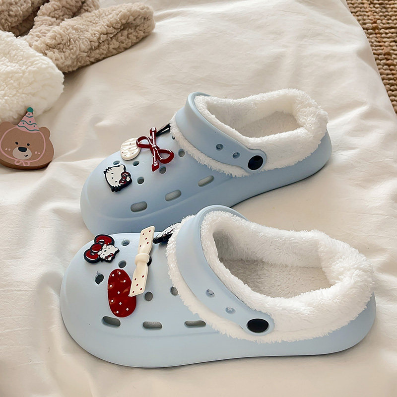 可爱卡通加绒洞洞鞋女款2026新款冬季外穿防滑踩屎感学生棉拖鞋女