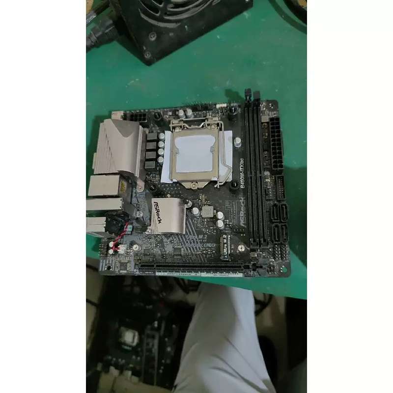 议价华擎b460m-itx/ac主板,主板通电,无挡板,下来
