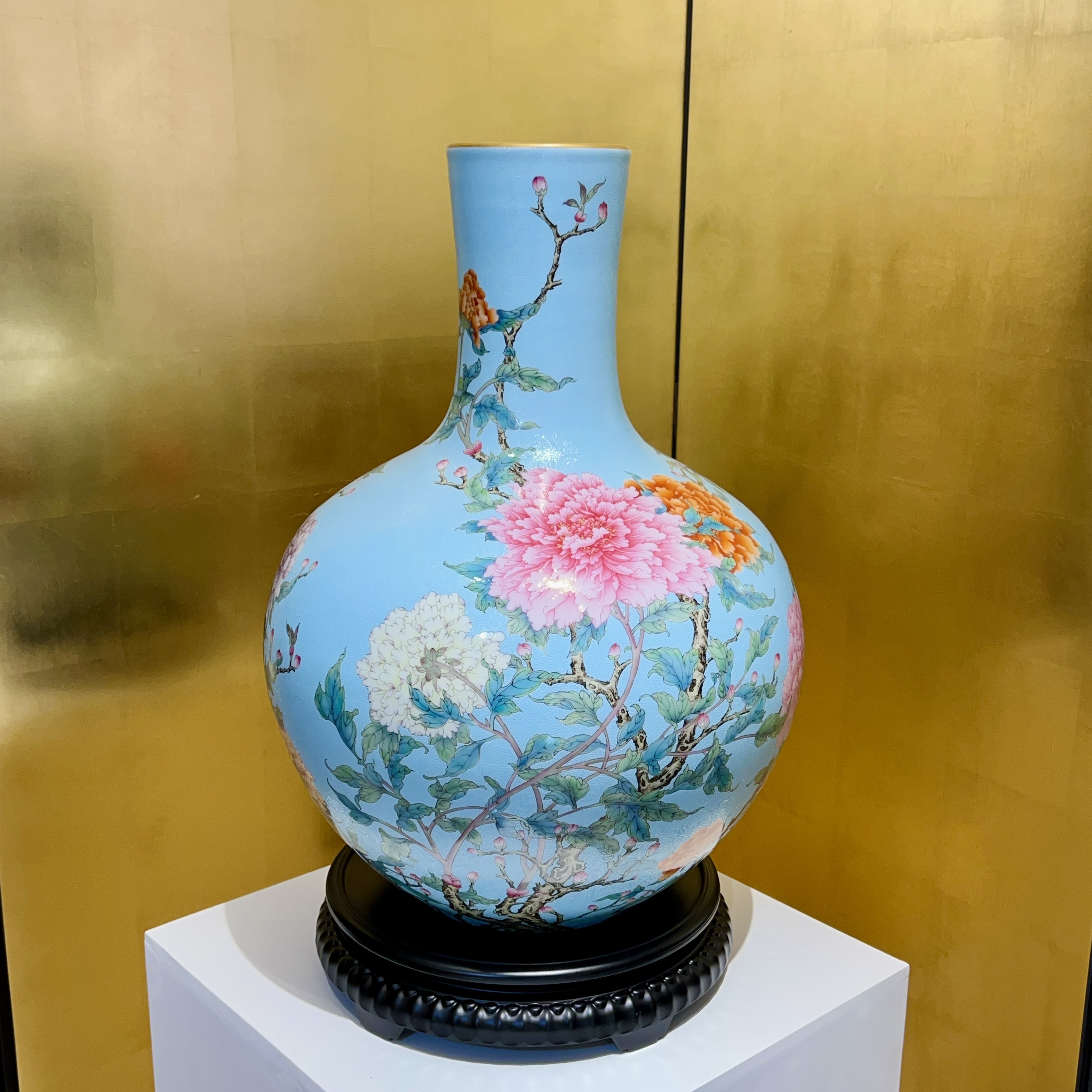 松石绿珐琅彩扒花牡丹花天球瓶景德镇全手工陶瓷花瓶中式会所摆件