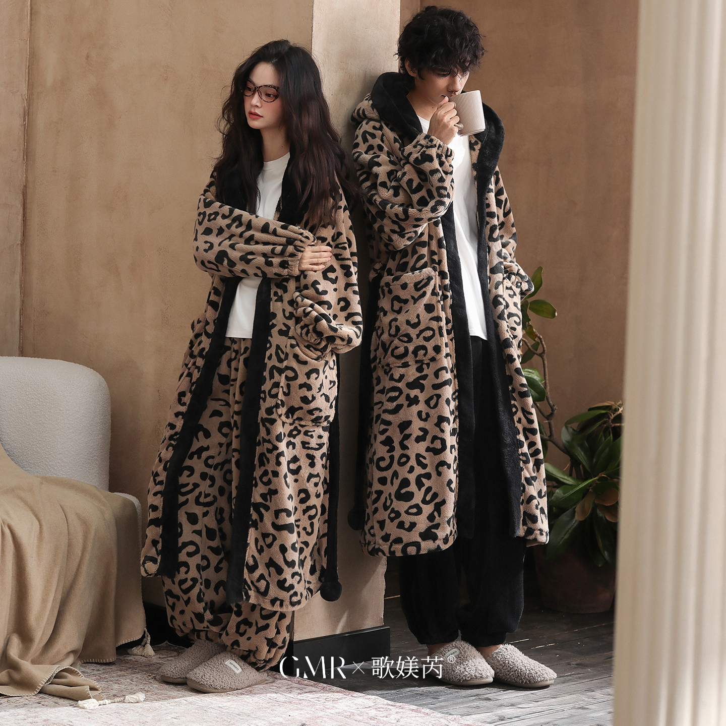 冬季睡袍女中长款加厚连帽珊瑚绒睡衣情侣款秋冬保暖家居服男套装