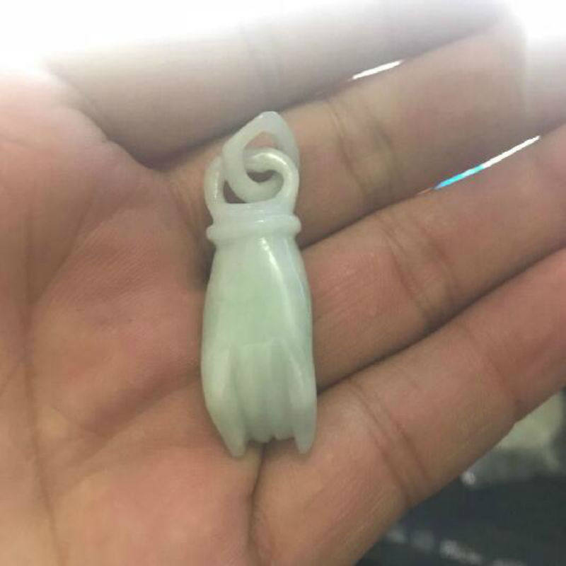 天然翡翠A货佛手吊坠 掌上明珠玉观音手 佛手 男女款招财手吊坠