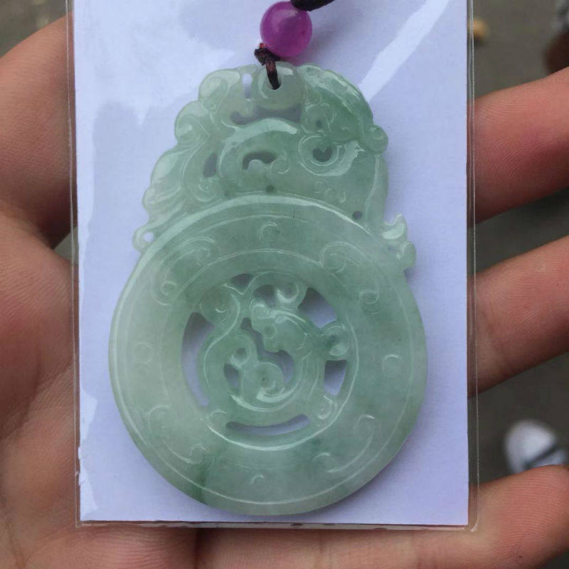 天然缅甸翡翠仿古龙吊坠 双面镂空生肖龙牌府上有龙玉佩挂件