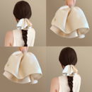 在逃公主发抓头巾遮耳 高级感时尚 洁白无瑕 白色缎面裙摆马尾夹