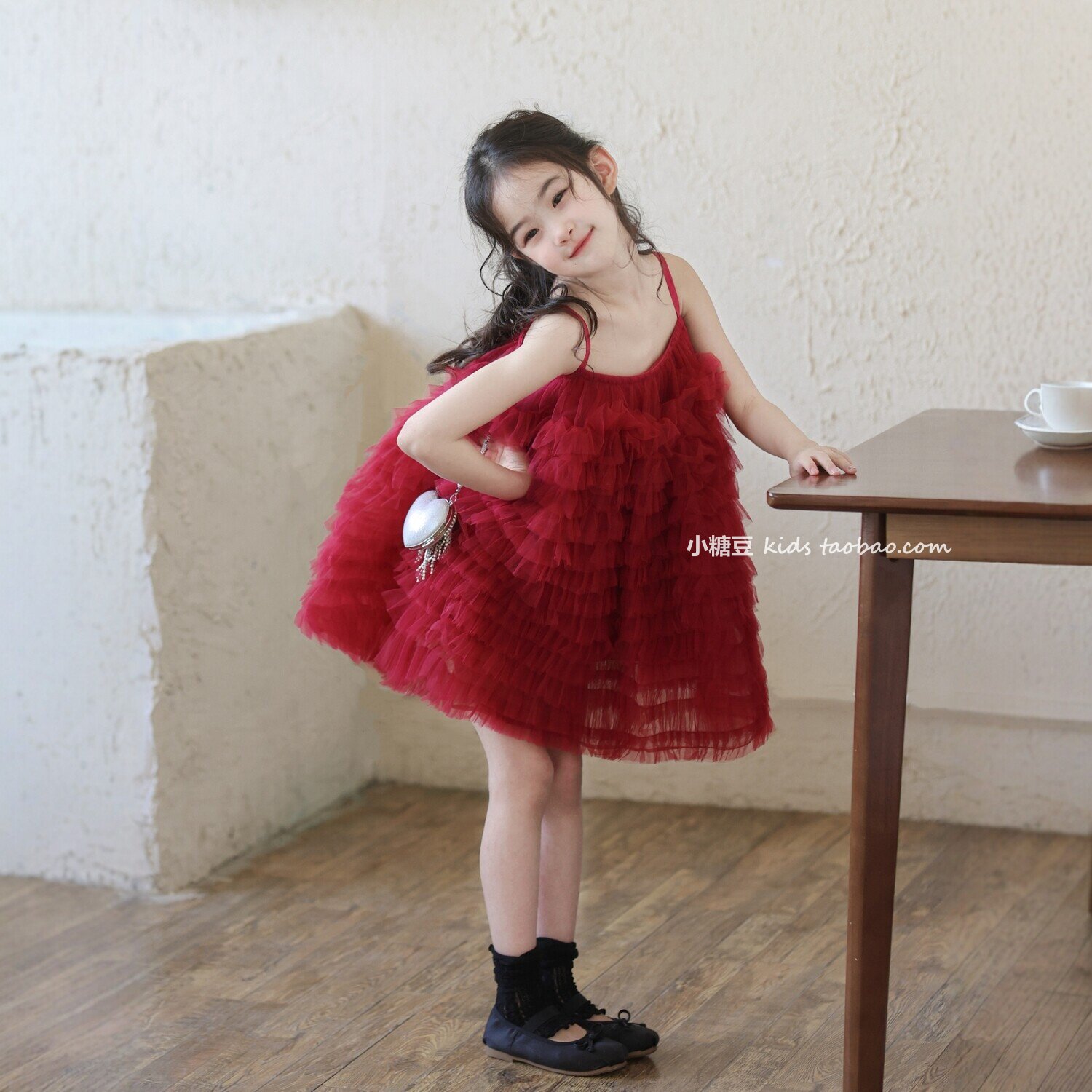 女童红色吊带网纱蛋糕裙连衣裙2026夏新款女孩蓬蓬裙公主裙生日裙