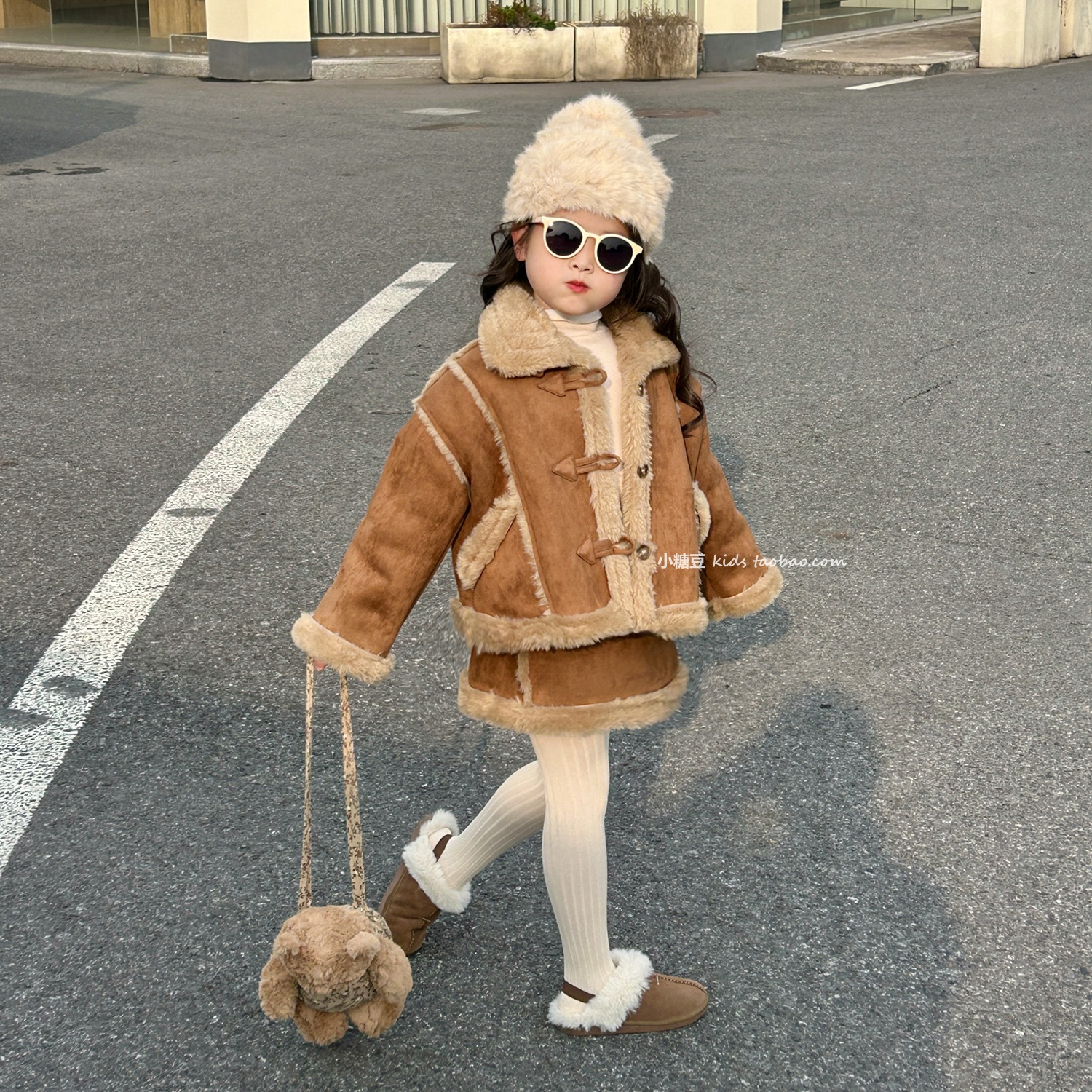 女童加厚皮毛一体麂皮绒外套