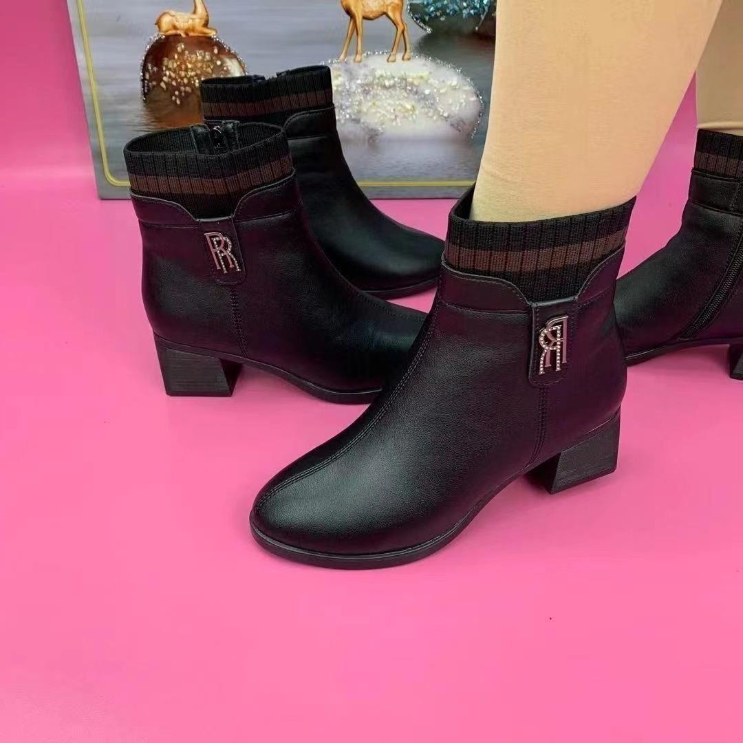 2025保年秋冬百季新款厚底粗跟搭棉鞋加绒暖马丁面女时尚软短靴靴