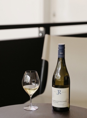 奥地利五星酒庄 杰傲酒庄甘露经典混酿干白葡萄酒 热带水果油润感