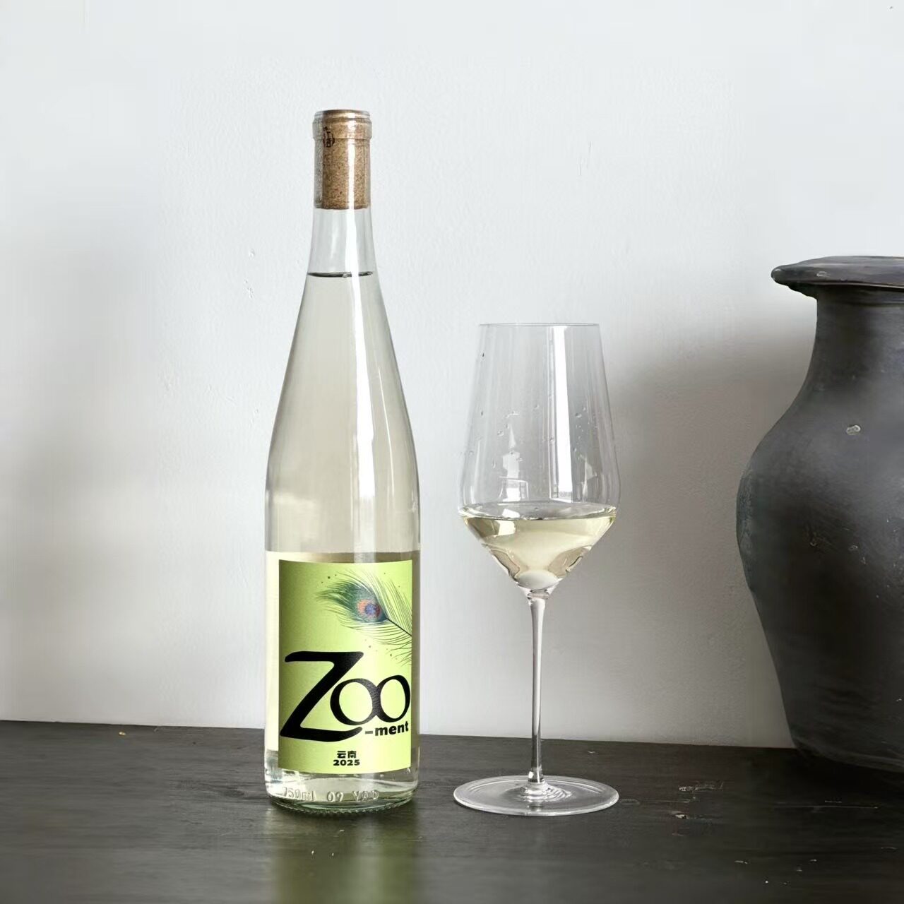 中国云南绿酒 野生物种Zooment绿孔雀干白葡萄酒 青提白桃青苹果