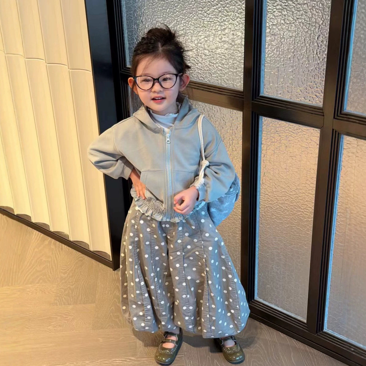 26秋季新款韩版女童套装百搭甜美收腰卫衣帽衫女宝休闲波点花苞裤