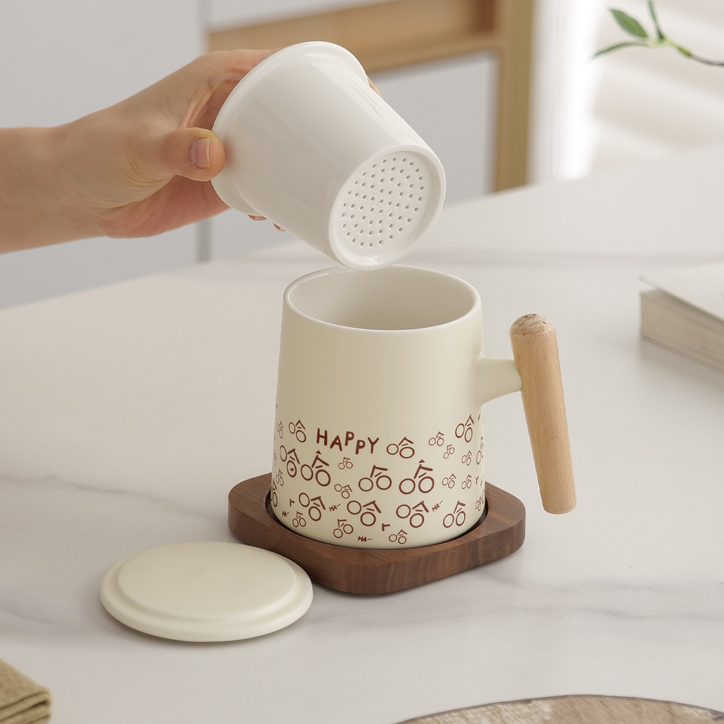 陶瓷茶水分离带盖马克杯家用