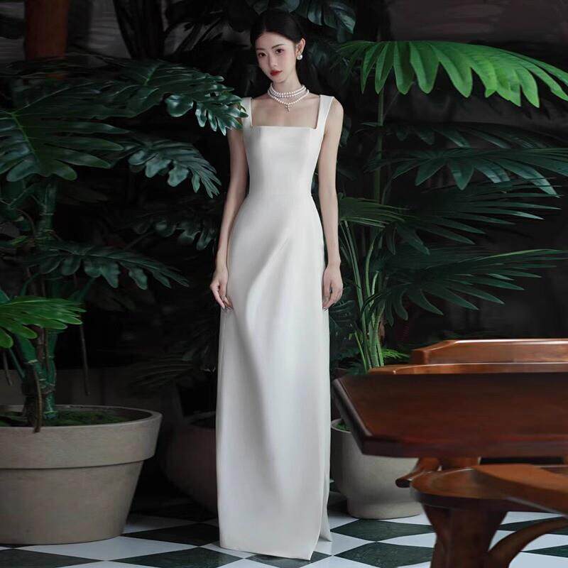 白色晚礼服轻奢小众高端缎面轻婚纱新娘领证登记小白裙吊带出门纱