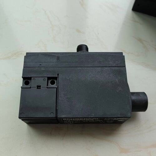 AZM170ST-01/02zrk-2602施迈赛安全开关A议价维修
