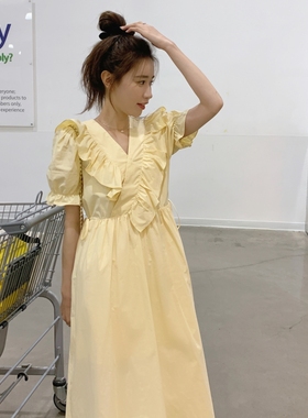 淡黄色温柔风荷叶边连衣裙女夏季v领初恋显瘦甜美森系仙女茶歇裙