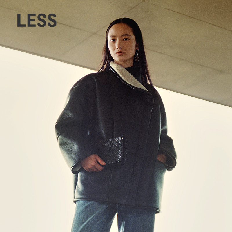 【商场同款】 LESS2025年冬新款宽松青果领长袖仿皮草2P0