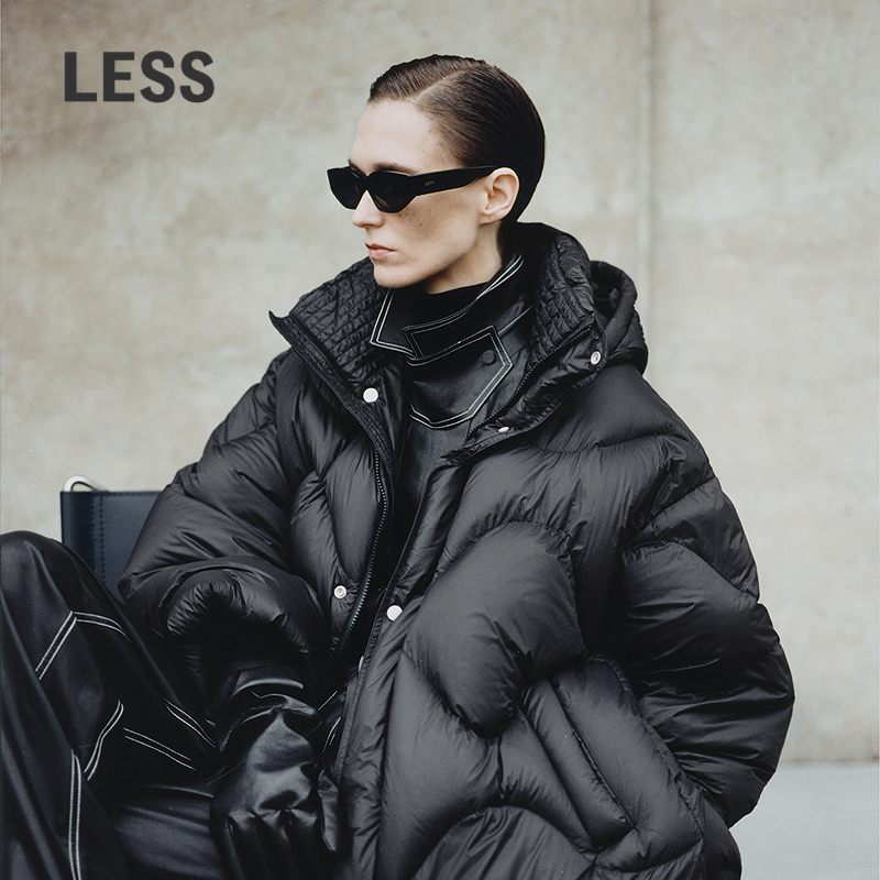 【SAMUEL系列】LESS冬宽松简约中长款连帽鹅绒服女2O0C14310