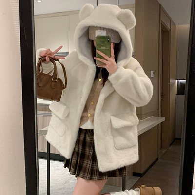 2025冬季新款白色可爱小熊耳朵羊羔毛连帽毛绒加厚皮毛一体外套女