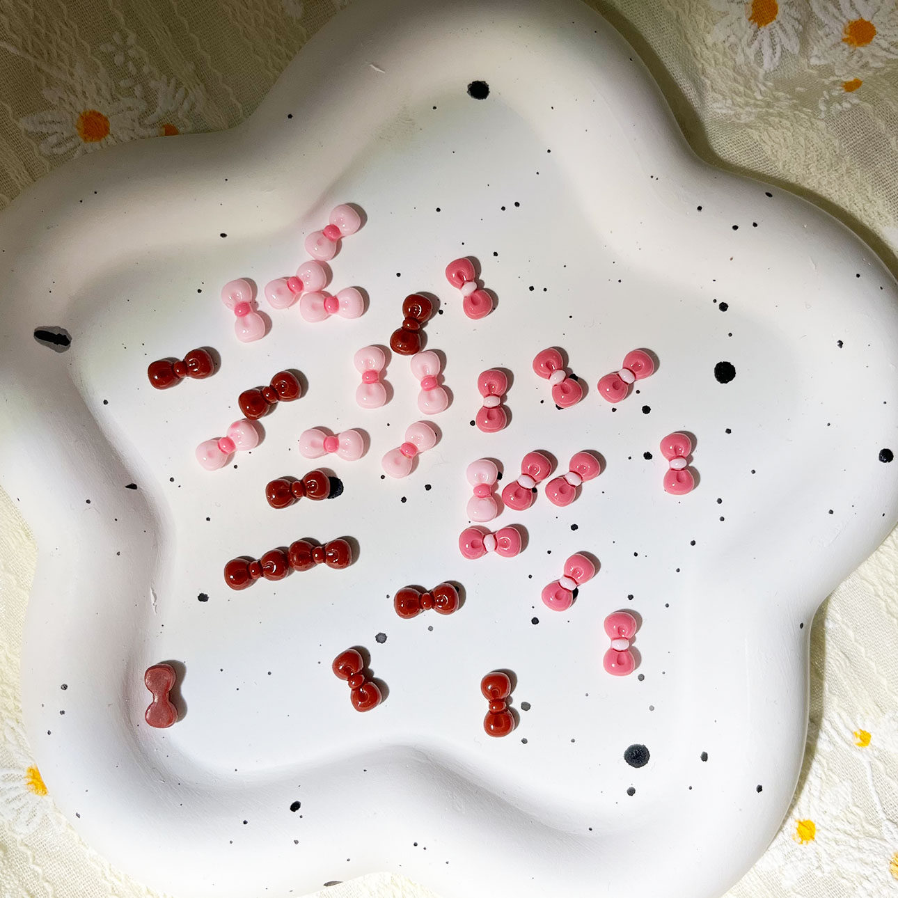 可爱小红书爆款K门永存猫组合美甲饰品蝴蝶节diy穿戴甲配件图片
