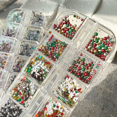 圣诞美甲饰品雪花闪粉亮片组合款彩珠圣诞树花环diy穿戴甲配饰