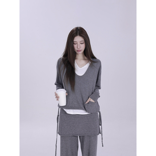 新品 开售 ROUNIAN 灰色V领三件套韩系松弛感通勤套装 柔粘