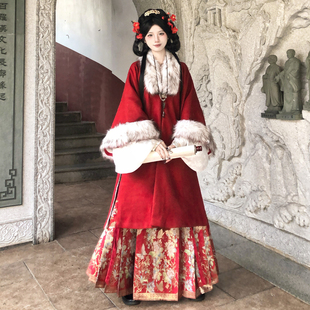 梦桑塔大码 汉服裘衣长袄披袄对襟毛领原创整套打孔马面裙红色新年