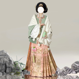 梦桑塔明制汉服新款冬季加绒短袄加厚大码绿色系粉色马面裙织金女