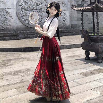 梦桑塔大码汉服马面裙红色系织金刺绣高档系带显瘦夏季上衣日常女