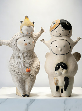 现代简约抽象卡通陶瓷人物摆件