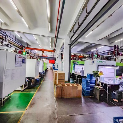 速发龙岗坪地塑胶模具研发儿童护眼灯外壳模具注塑加工生产组装厂