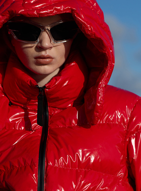 D.MARTINA QUEEN奥感N系列新年红鹅绒服防风防泼水户外女