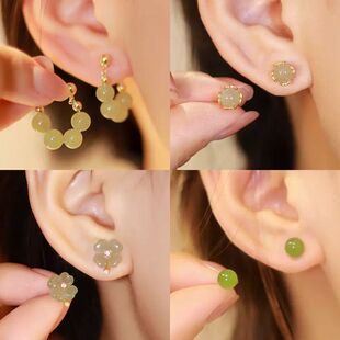 薄荷绿耳钉女2023年新款睡觉不用摘耳环复古高级感精致小巧耳饰