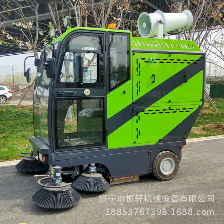 路面吸尘清扫车 公路马路驾驶型扫地车 市政道路环卫喷雾清扫车