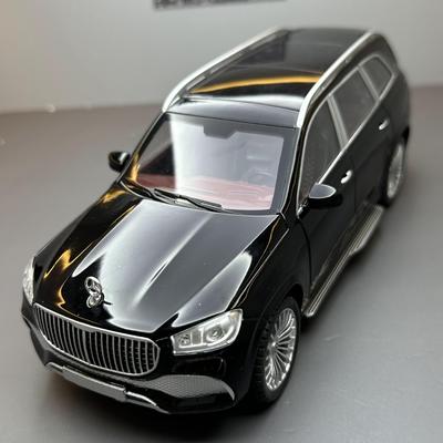 合金124迈巴赫GLS600汽车模型