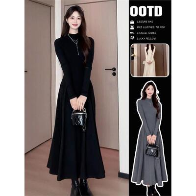 气质长袖黑色针织连衣裙