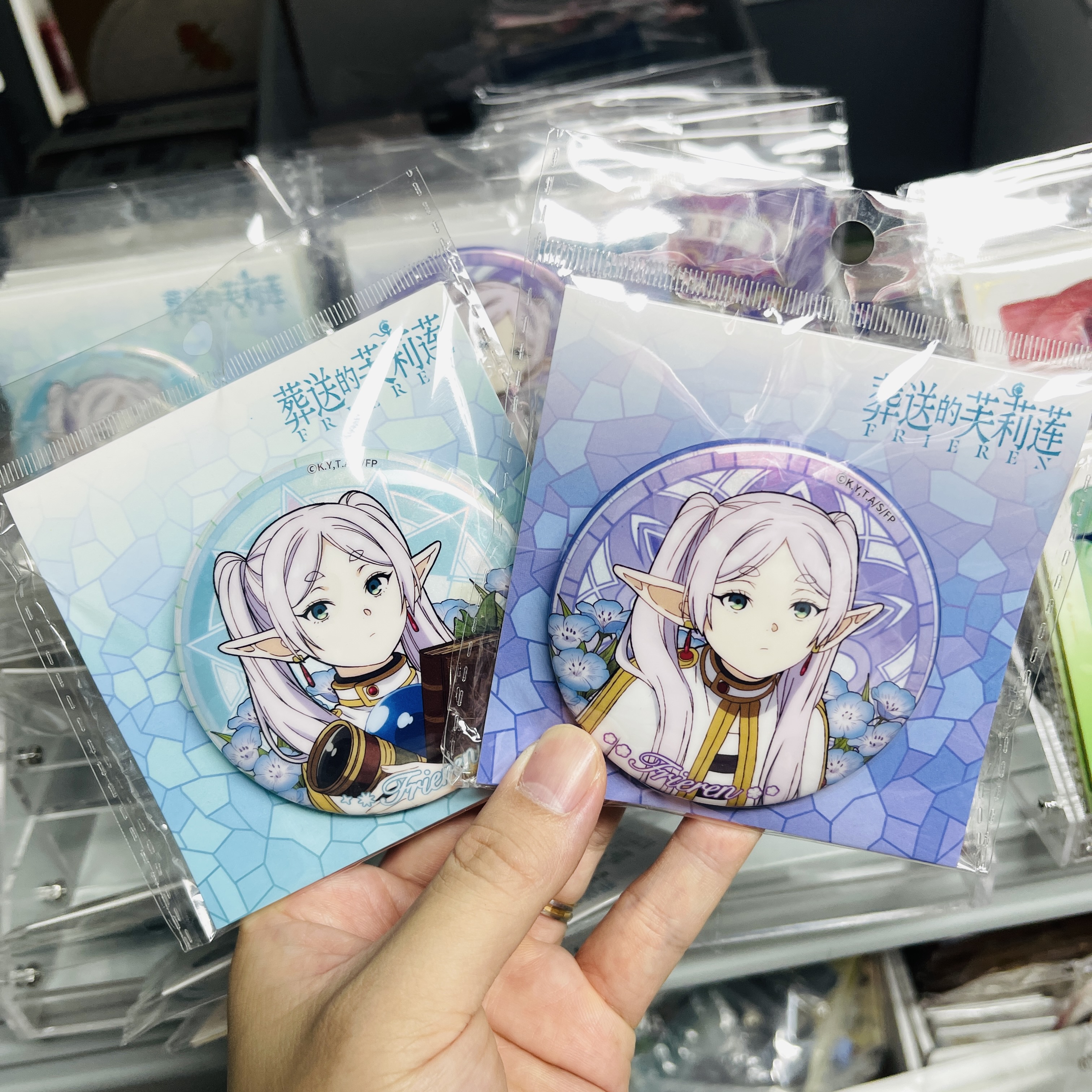 正版官谷葬送的芙莉莲双闪徽章吧唧花环系列谷子