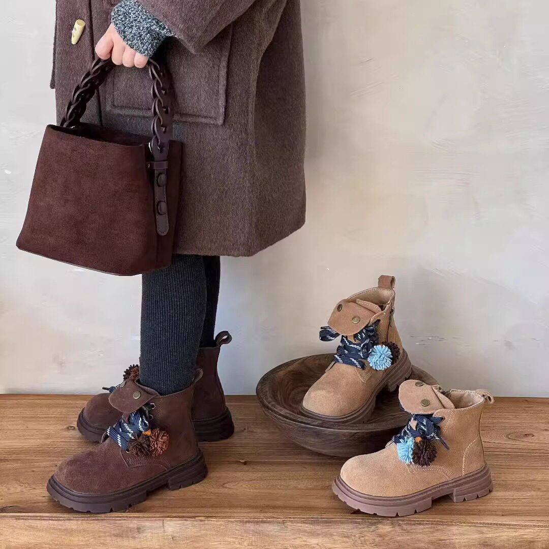 真皮女童短靴2025秋冬新款女孩皮靴儿童时尚复古马丁靴英伦风靴子