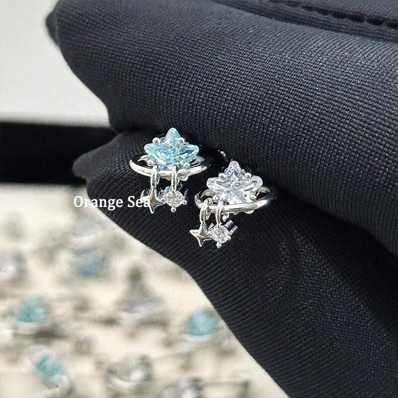 流星环绕丨爆闪五角星锆石耳骨钉独特环绕星星耳钉耳饰