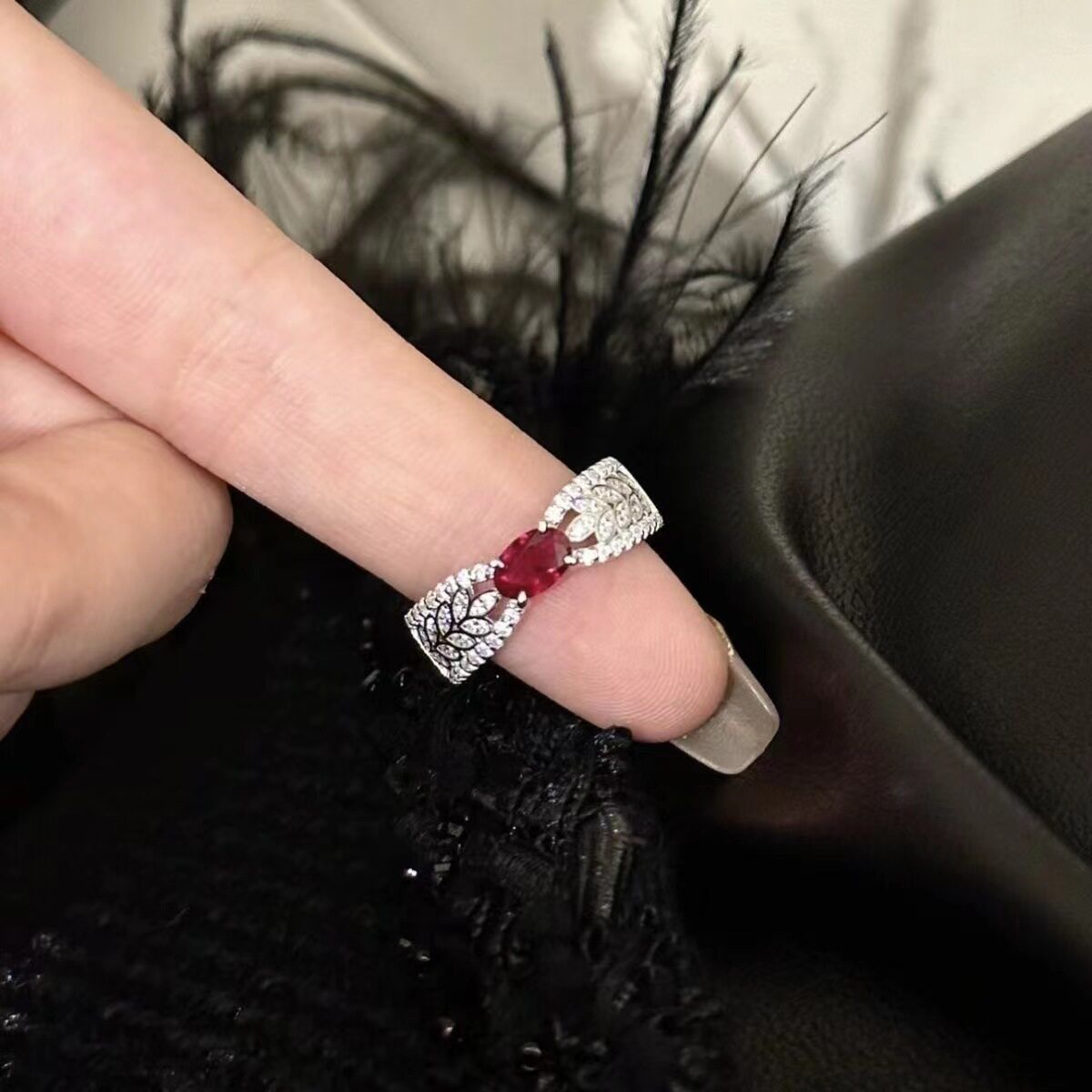 红宝石戒指复古宫廷风麦穗满钻锆石戒指女闪钻开口戒指
